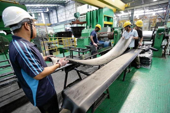 亚洲8月制造业微弱回升
