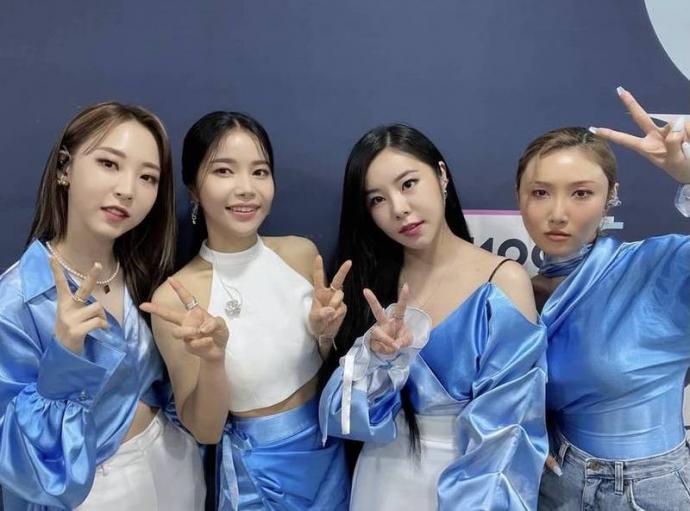 MAMAMOO 颂乐 玟星 辉人 华莎  韩国女团