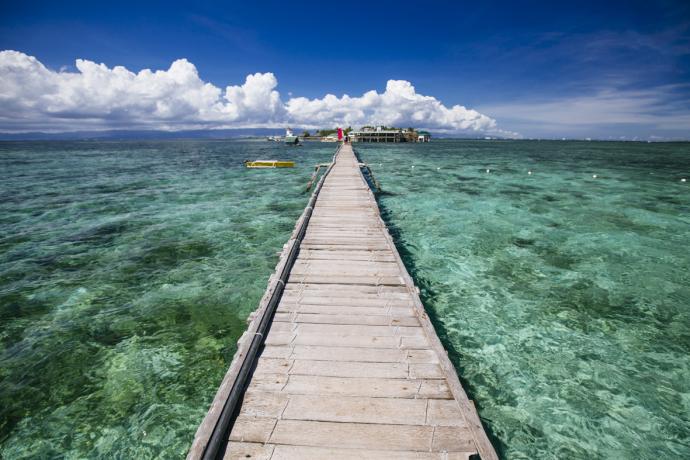 Khaichuin Sim,摄影师,娜魯萱小岛,Nalusuan Island,菲律宾,海贼王,宿务,Cebu,马尔代夫,希鲁东根岛,Hilutungan Island,拍照美景天堂,拉普拉普市,Lapu-Lapu City, The New Susing’s Guitar,吉他工厂,Ralfe Gourmet,巧克力厂,