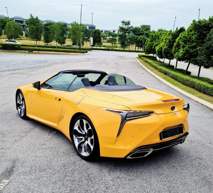 LC 500 Convertible