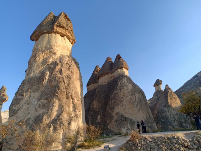 土耳其,Turkey,卡帕多奇亚,Kapadokya,精灵的烟囱,Peri Bacasi,旅游,卡通,摩登原始人,Flinstone,热气球,哥乐美,Goreme,最值得坐热气球的地方,美国大峡谷,肯亚观赏动物大迁徙,