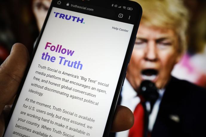 Truth Social最快下周上市 特朗普可望入袋35亿美元