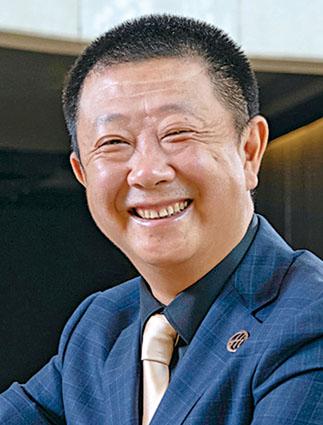 海底捞创始人 张勇