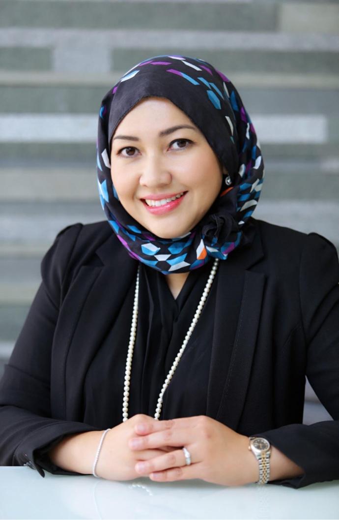 丰隆回教银行总执行长达菲娜 Dafinah Ahmed Hilmi