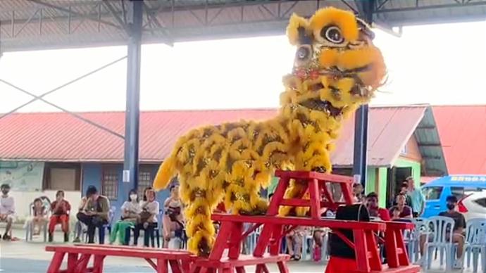 八仙凳舞狮  lion dance