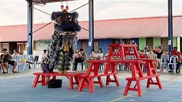 八仙凳舞狮  lion dance