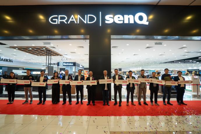 Grand senQ