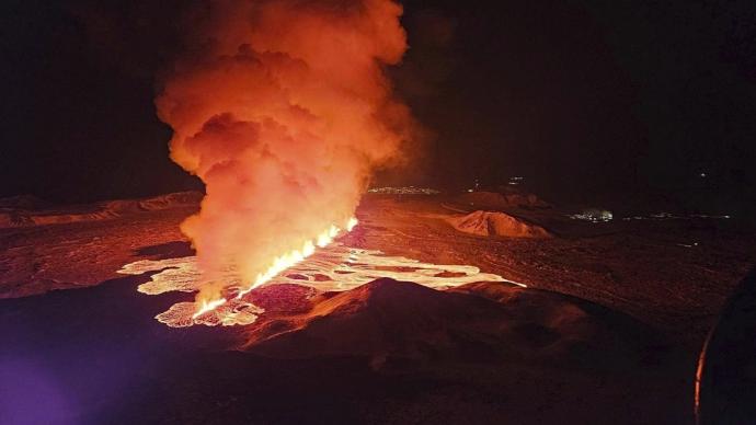 冰岛火山爆发