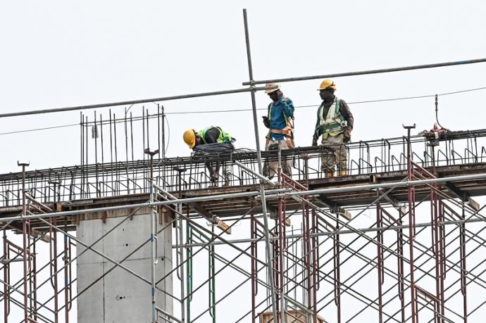 建筑工地 建筑工人