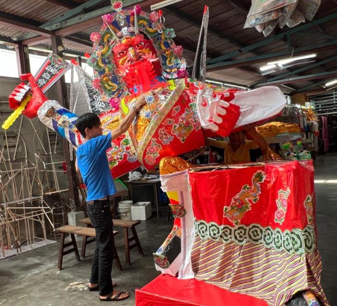 谢玮恒  大士爷神像