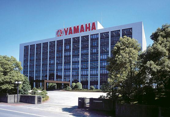 雅马哈 YAMAHA