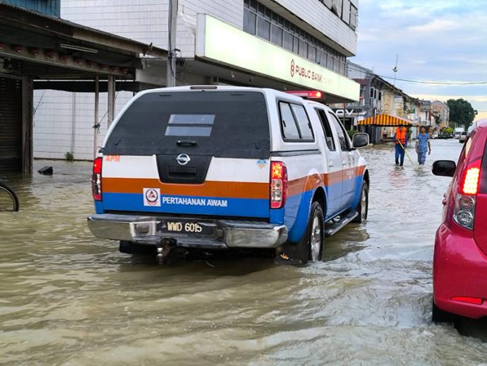 大水潮 安顺 街道