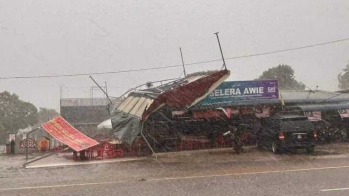 冰雹暴风雨袭甘马挽