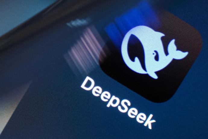 DeepSeek（彭博社）