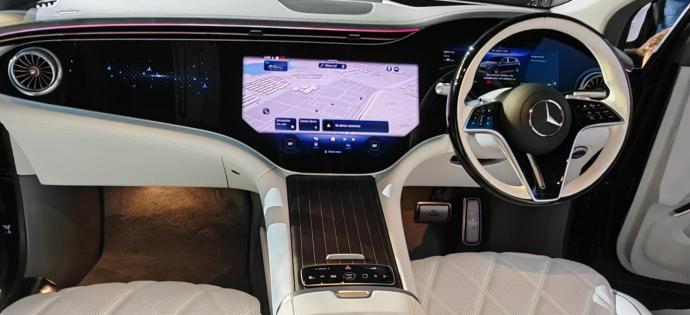 马赛地迈巴赫 Mercedes-Maybach EQS SUV