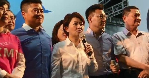 国民党台中市长候选人卢秀燕宣布当选。 