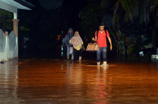 PG04_271019_BANJIR